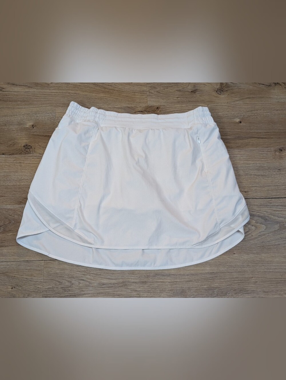 Lululemon Women's 14 Hotty Hot High-Rise Skort White Skirt Pocket